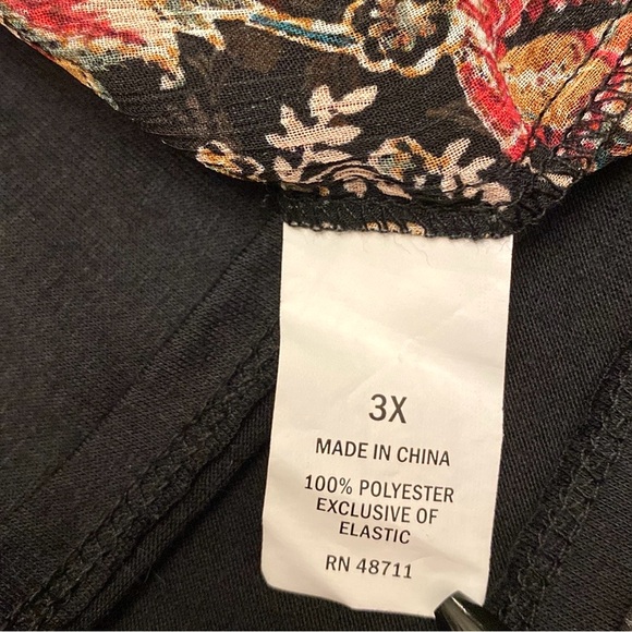 Ophelia Roe Black Red Green Floral Smocked Balloon Sleeve Ruffled Hem Top SZ 3X - Picture 14 of 15